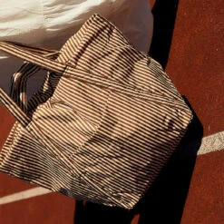 Baggu | Travel Cloud Bag - Brown Stripe -Home Product Store Earl of East Baggu Large Tote 1