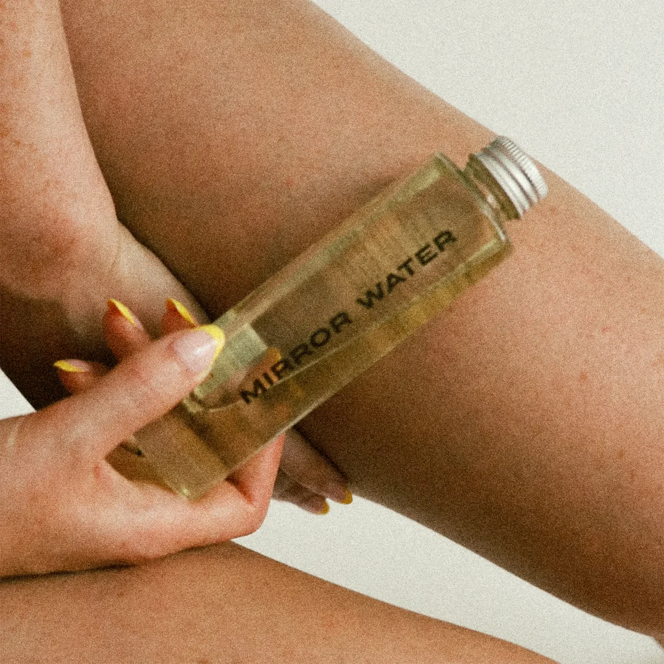 Mirror Water | SMOOTH - Body Oil 100ml 4 Mirror Water | SMOOTH - Body Oil 100ml - Image 2