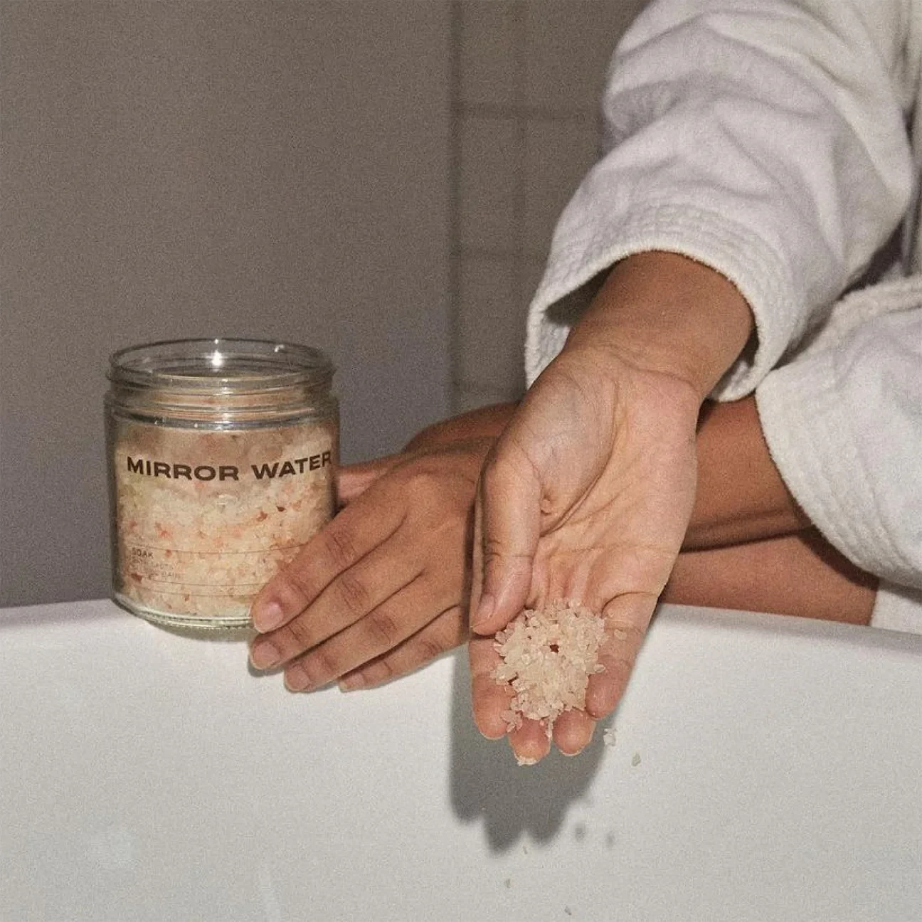 Mirror Water | SOAK - Bath Salts 400g 4 Mirror Water | SOAK - Bath Salts 400g - Image 2